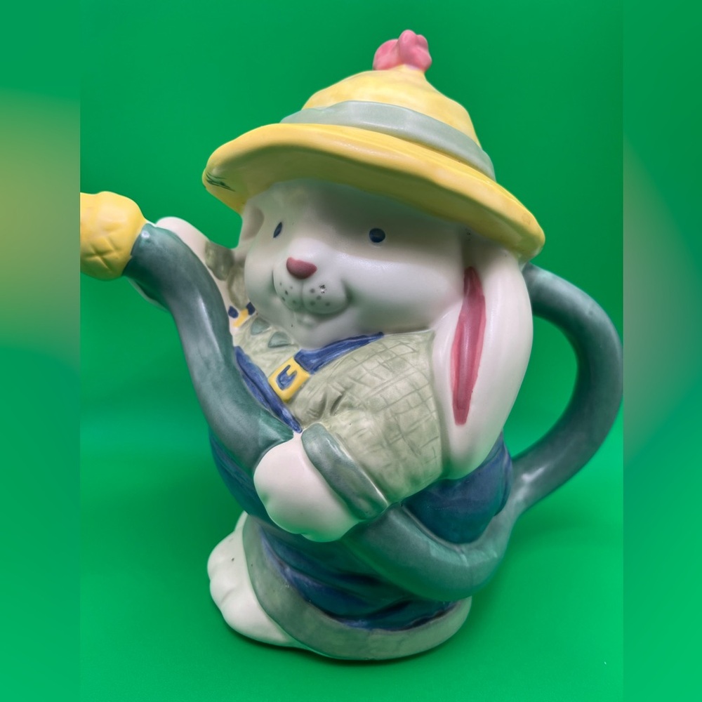Treasure Craft Bunny Rabbit Teapot Garden Hose Spout Ceramic Easter Vintage USA